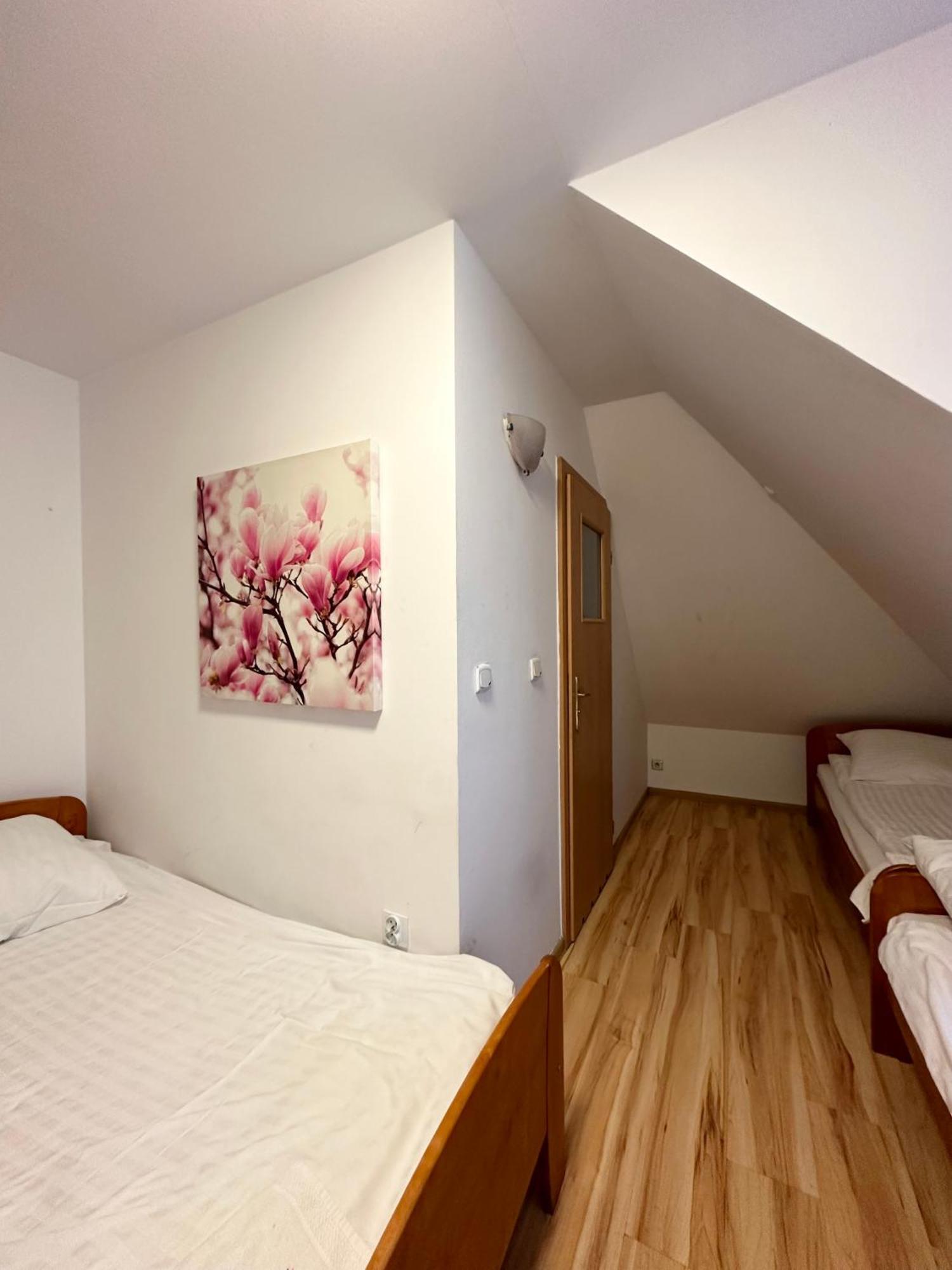 Bralin Motel Za Miedza المظهر الخارجي الصورة