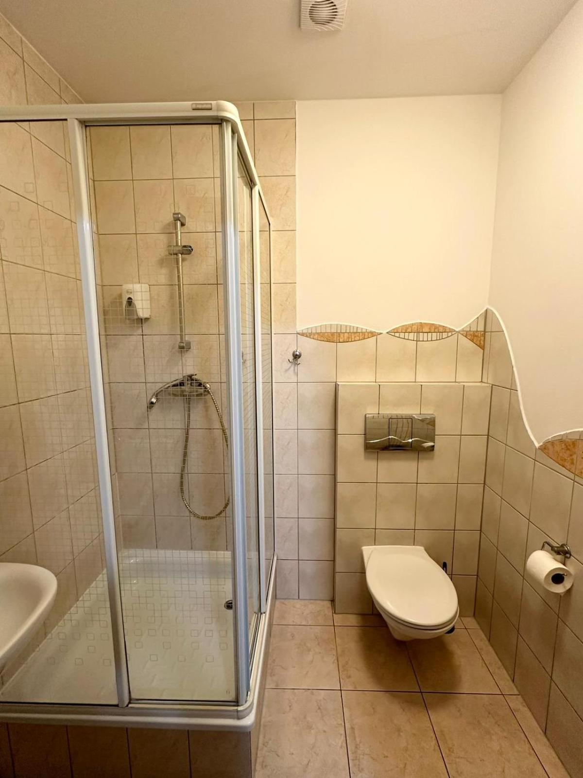 Bralin Motel Za Miedza المظهر الخارجي الصورة